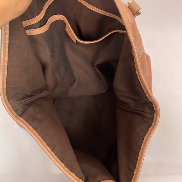 Gucci Guccissima Jumbo Joy Tote in Mauve Beige Pink - Picture 6 of 11